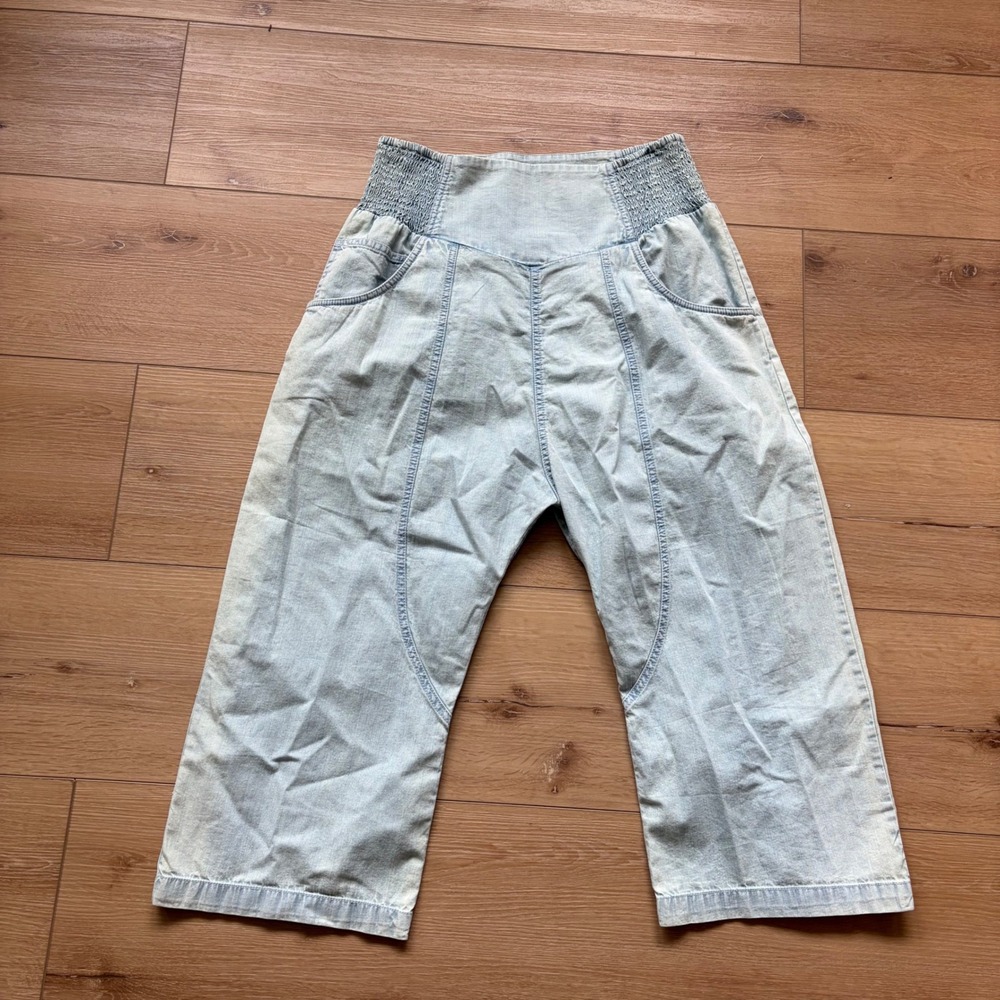 We The Free Light Wash Wide Leg Cropped Pants